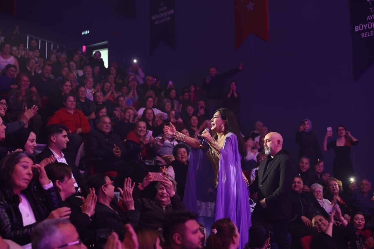 Aydın Büyükşehir Belediye Başkanı Özlem Çerçioğlu, 8 Mart Dünya Kadınlar