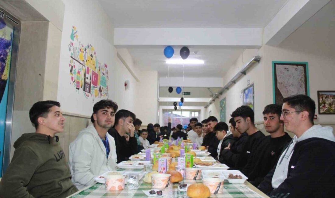 Siirt Abdülhamid Han Turizm Mesleki ve Teknik Anadolu Lisesinde 304