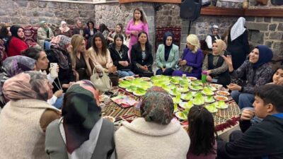 Şanlıurfa’nın Siverek ilçesinde 8 Mart Dünya Kadınlar Günü dolayısıyla kadınlara