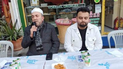 Devrek’te esnaflar arsında düzenlenen sokak iftarında vatandaşlar ve esnaf bir