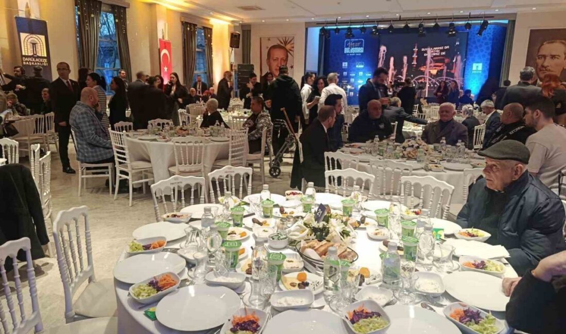 İstanbul’da Darülaceze kurumunda düzenlenen iftar programı İlim Yayma Vakfı Mütevelli
