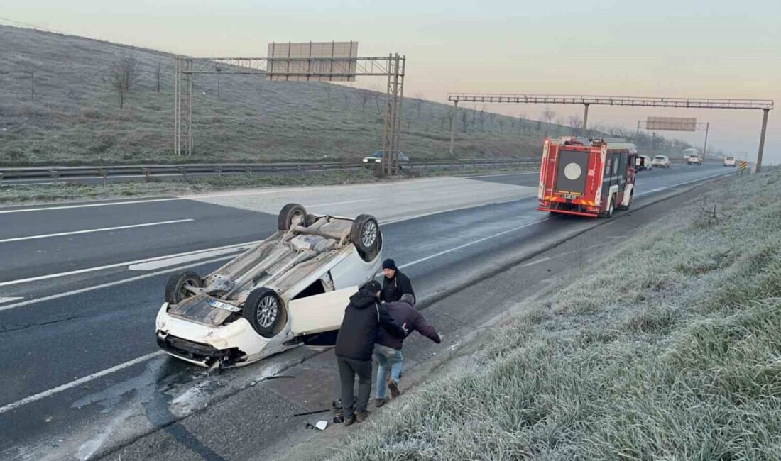Tekirdağ’da virajda kayarak takla atan otomobilin sürücüsü ve iki arkadaşı,