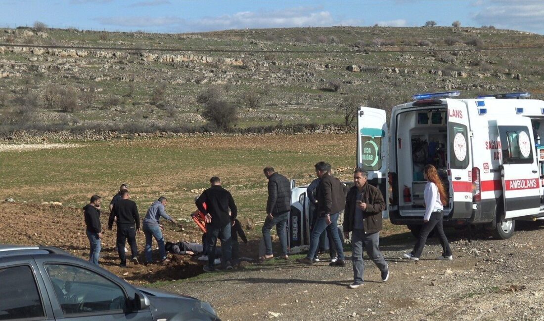 Batman’ın Gercüş ilçesinde telefon direğine çarpıp takla atan otomobildeki 5