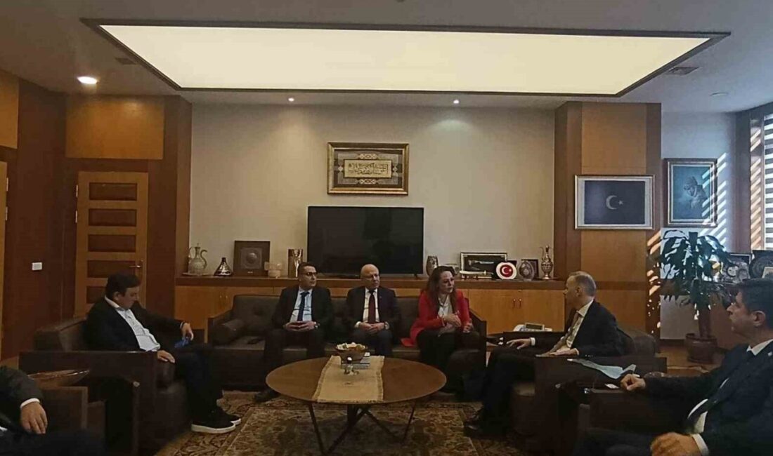 SATKOF & USTKON Genel Başkanı Prof. Dr. Aysun Bay ve