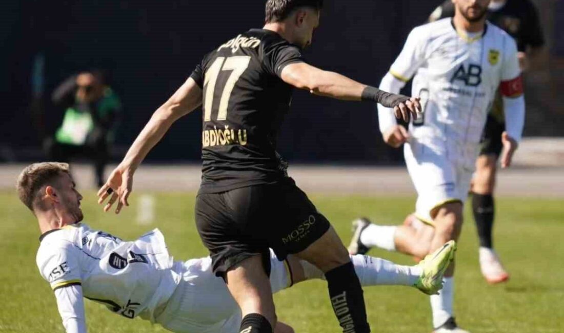 TFF 2. Lig Beyaz Grup 29. hafta mücadelesinde Muğlaspor sahasında