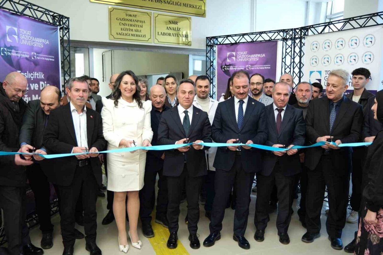 Tokat Gaziosmanpaşa Üniversitesi Taşlıçiftlik Yerleşkesinde kurulan Ağız ve Diş Sağlığı