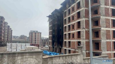 Tokat’ta yapımı devam eden bir inşaatta çıkan yangın kısa süreli