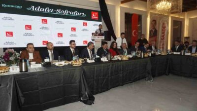 Saadet Partisi (SP) Kayseri İl Başkanlığı tarafından düzenlenen iftarda, tüm