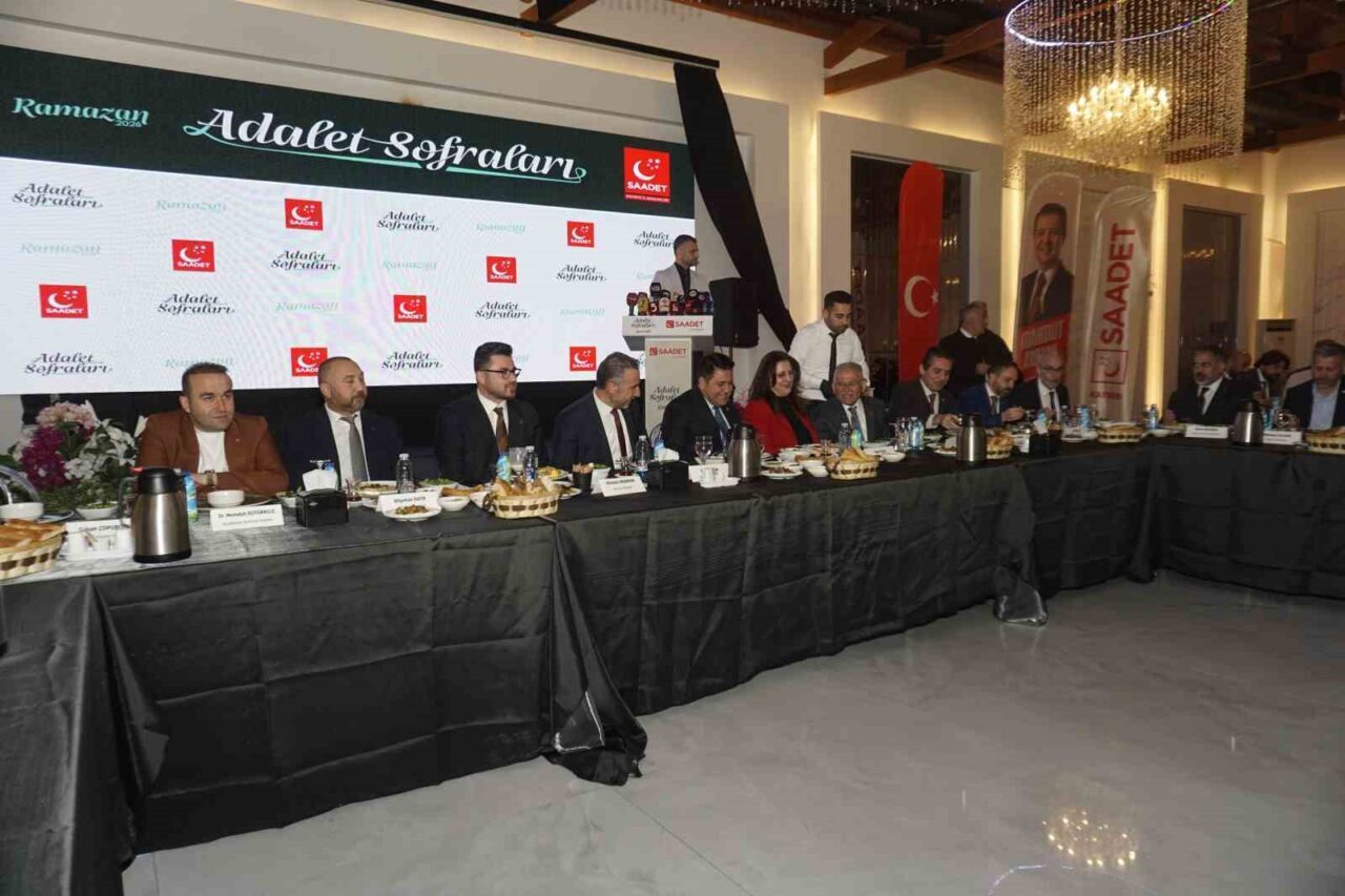 Saadet Partisi (SP) Kayseri İl Başkanlığı tarafından düzenlenen iftarda, tüm