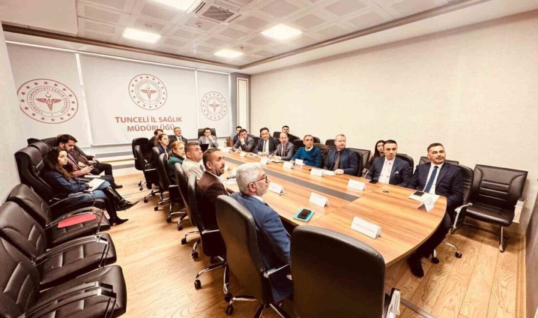 Tunceli’de düzenlenen toplantıda, bağımlılıkla mücadele çalışmaları değerlendirildi. Tunceli’de Halk Sağlığı