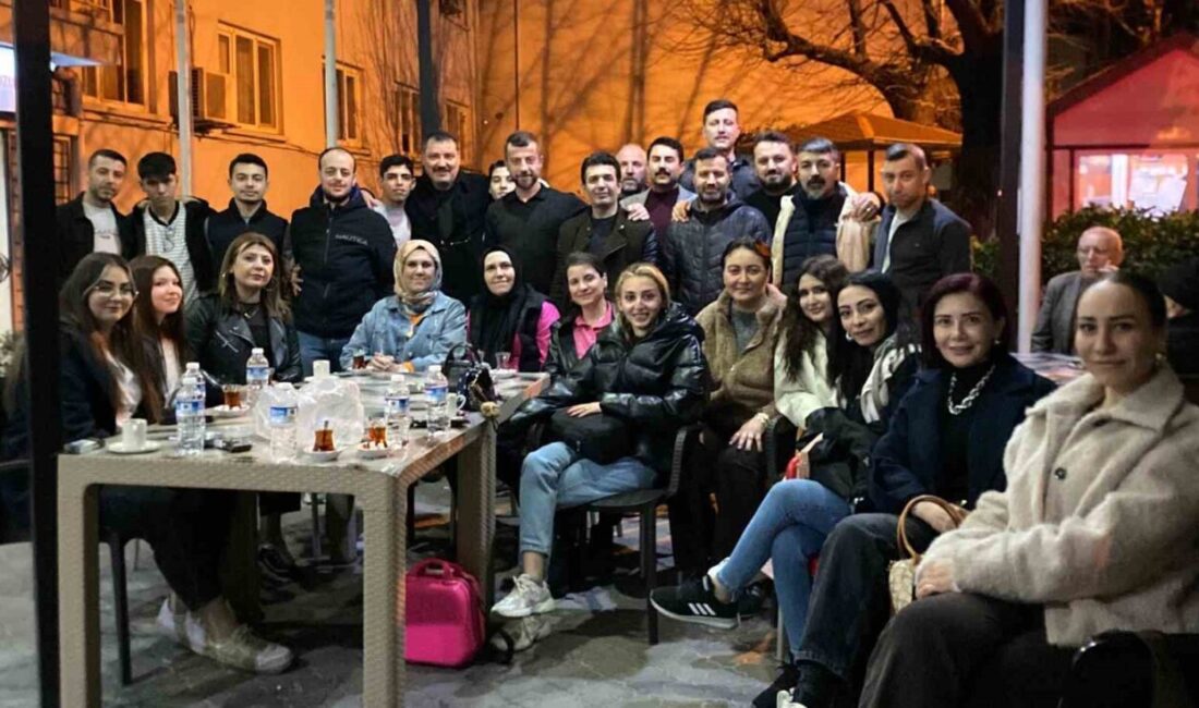 Manisa’nın Turgutlu ilçesinde Turgutlu Berberler ve Kuaförler Odası Başkanı Alaattin