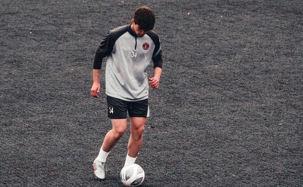 İstanbul’un Ümraniye ilçesinde iddiaya göre çakarlı araçla gelen şahısların düzenlediği