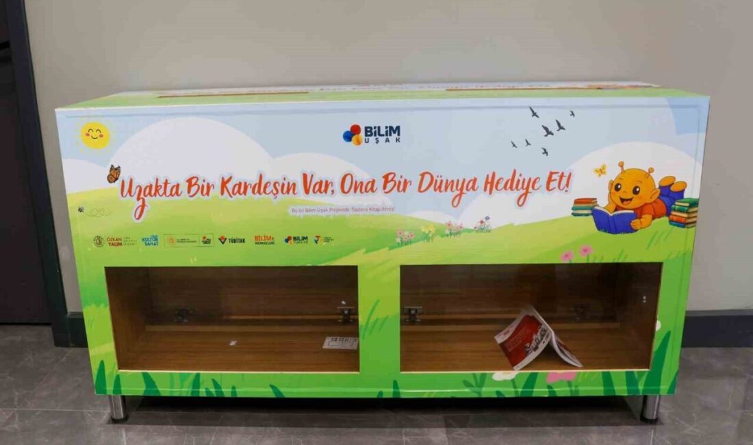 Uşak Belediyesi tarafından başlatılan “Kitap Kumbarası” projesi, Bilim Uşak öncülüğünde