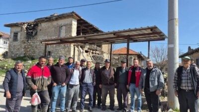 Uşak İl Tarım ve Orman Müdürlüğü ekipleri, üreticilerle bir araya