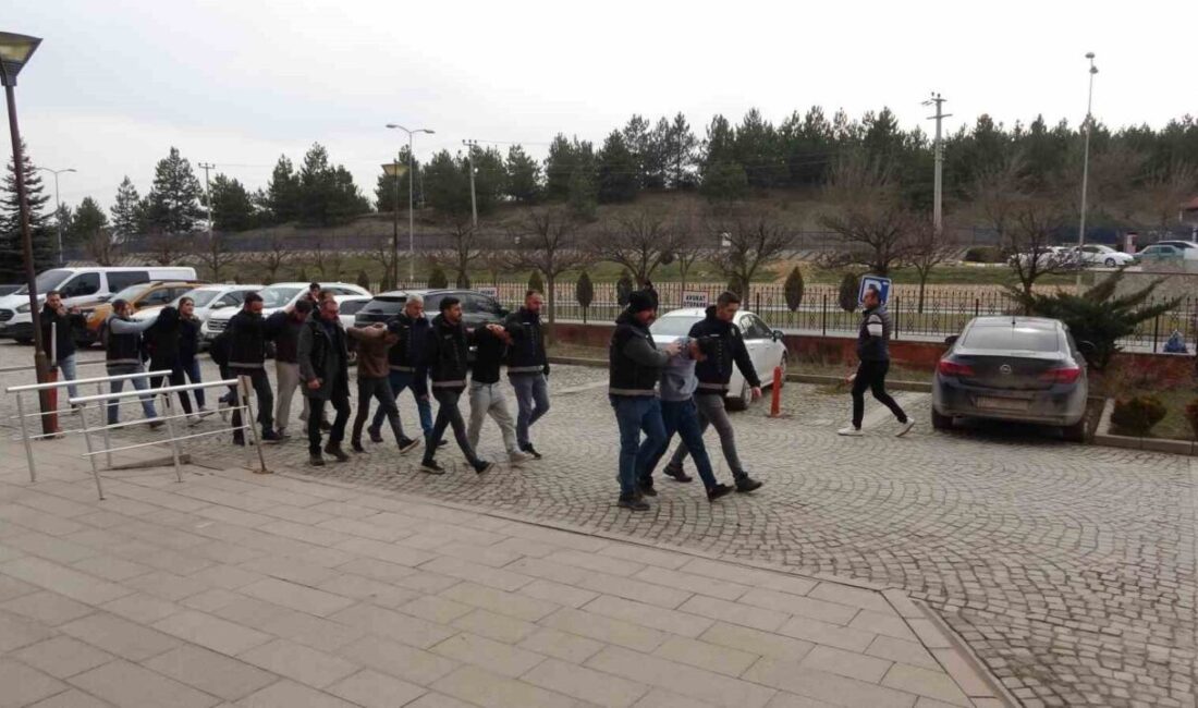 Midesinde 33 adet paket halindeki 258,31 gram metamfetamini ülkeye sokan