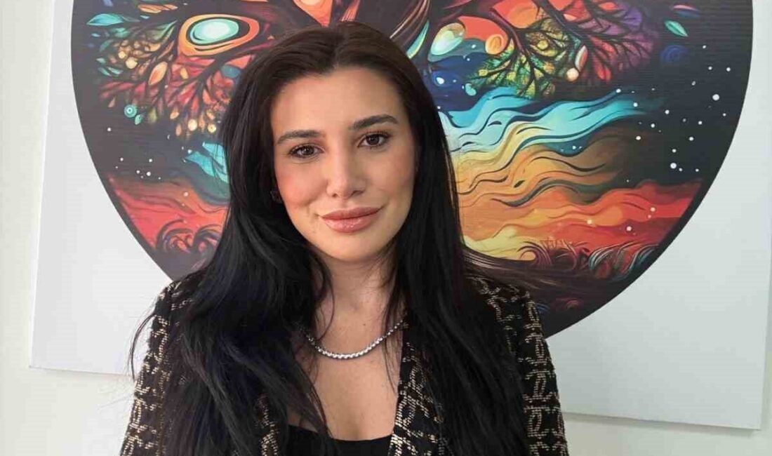 Zonguldak’ta diyetisyen Gizem Güneş, vatandaşlara bayramda porsiyonları küçülterek beslenmenin tadını