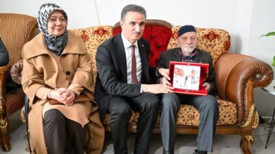 Erzurum Valisi Aydın Baruş ve eşi Nagihan Baruş, Erzurum’da yaşayan