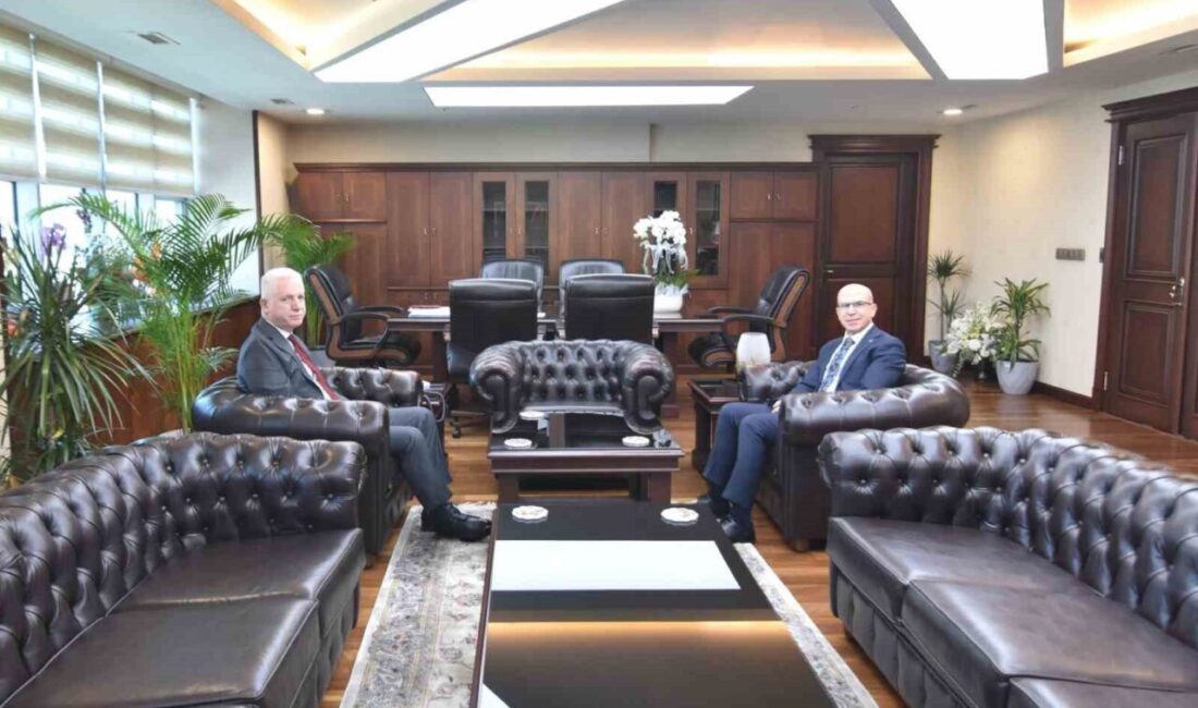 İstanbul Valisi Davut Gül, göreve yeni başlayan Anadolu Cumhuriyet Başsavcısı