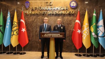 Afyonkarahisar’a yeni atanan Vali Dr. Naci Aktaş, İl Emniyet Müdürü