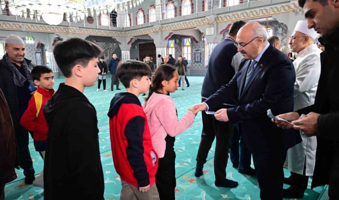 Denizli Valisi Yavuz Selim Köşger, Ramazan Bayramının ilk gününde görevi