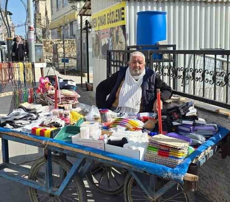 Diyarbakır’ın Çermik ilçesinde Selahattin Peker (60) isimli vatandaş, baba mesleği