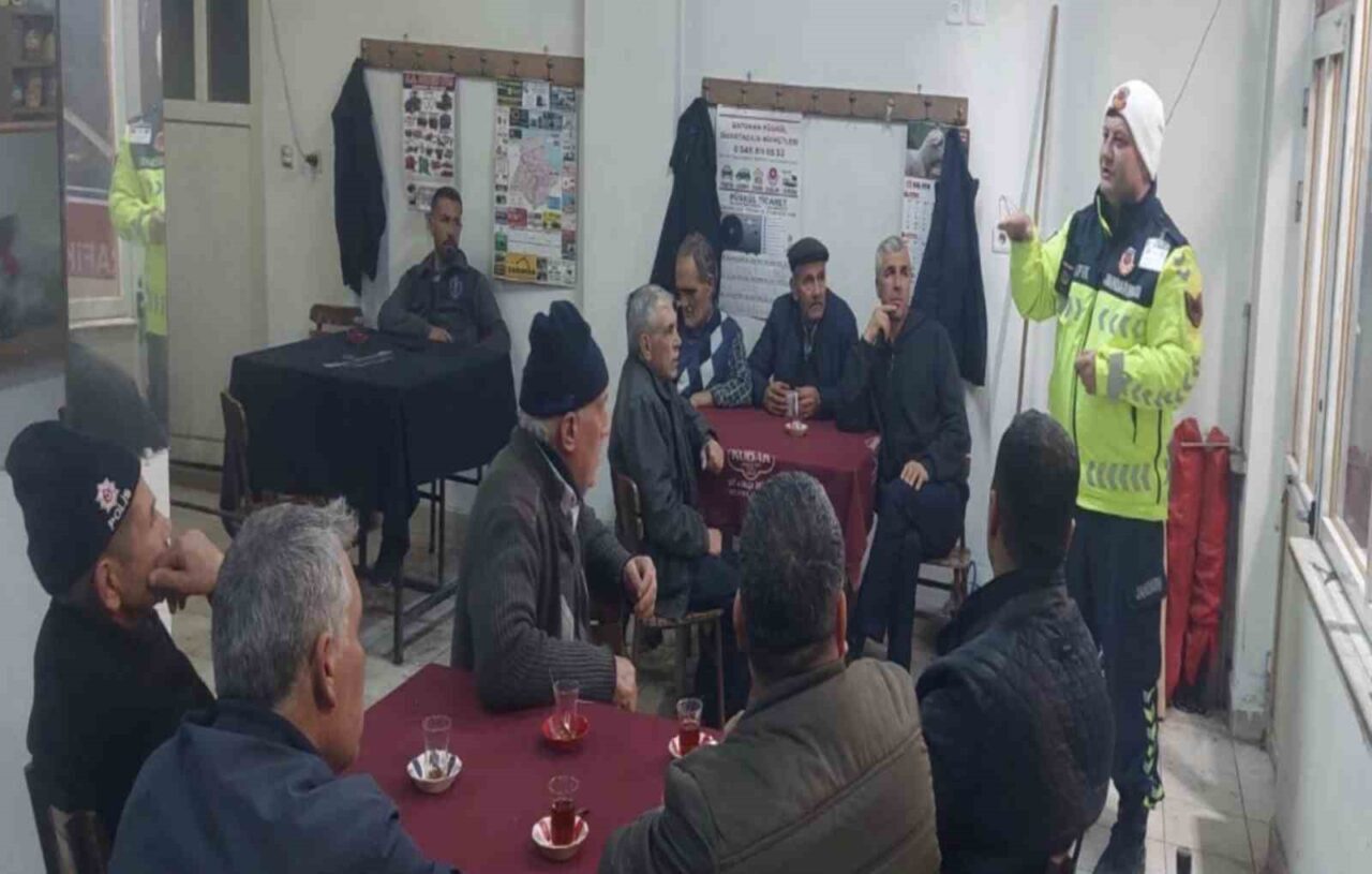 Çanakkale’nin Yenice ilçesinde vatandaşlar jandarma tarafından çeşitli konularda bilgilendirildi. Çanakkale