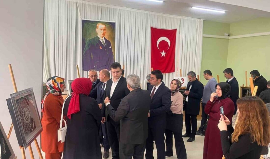 Yozgat’ın Yerköy ilçesinde düzenlenen sergi manevi değerlere vurgu yaptı. Yerköy