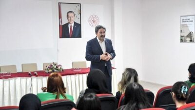 Yeşilay Eskişehir Şubesi tarafından düzenlenen “Bağımlılıkla Mücadele” semineri ve video