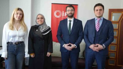 “Yeşilay Haftası” kapsamında açıklamalarda bulunan Yeşilay Samsun Şubesi Başkanı Emre