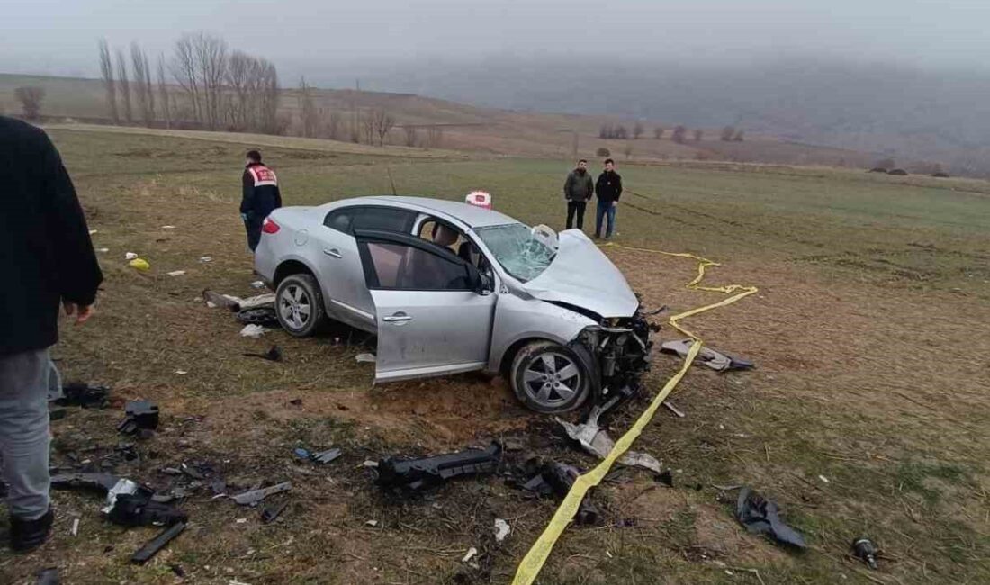 Yozgat’ta iki otomobilin kafa kafaya çarpıştığı kazada 1 kişi öldü,
