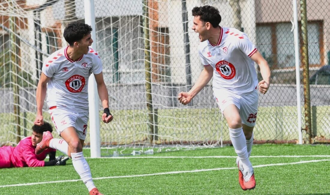 Yunusemre Belediyespor U18 Futbol Takımı, il şampiyonu olarak Manisa’yı Türkiye