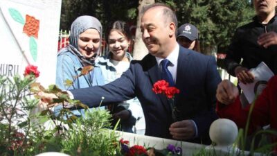 Polis teşkilatının kuruluşunun 181’inci yıl dönümünde, Adana’nın Sarıçam ilçesindeki Buruk