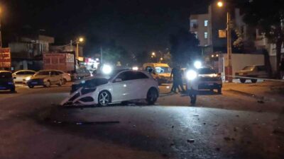 Adana’nın Kozan ilçesinde üç aracın karıştığı zincirleme kazada 1 kişi