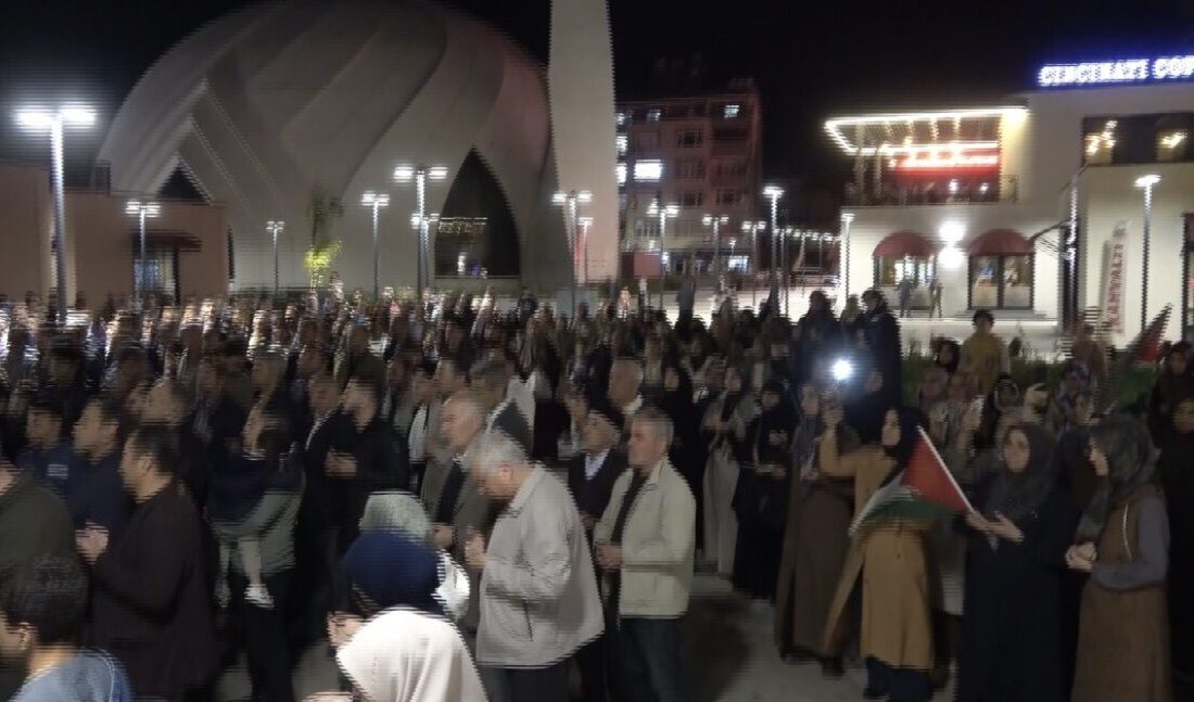 İsrail’in uluslararası sularda Global Sumud Filosu’na saldırısı Adıyaman’da protesto edildi.