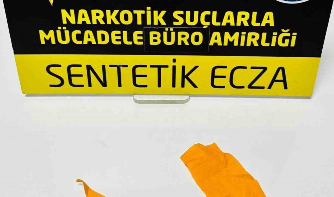Konya’nın Akşehir ilçesinde polis ekiplerince düzenlenen uyuşturucu operasyonunda 4 kişi