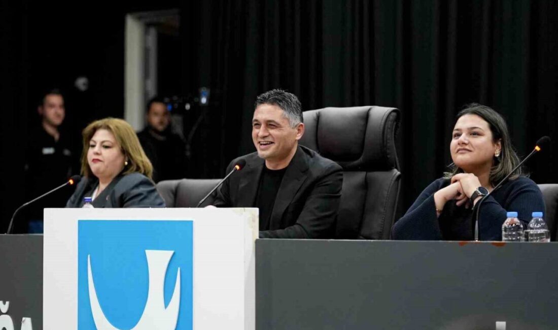 Aliağa Belediyesi Meclisi nisan ayı birinci birleşimi, Belediye Başkanı Serkan