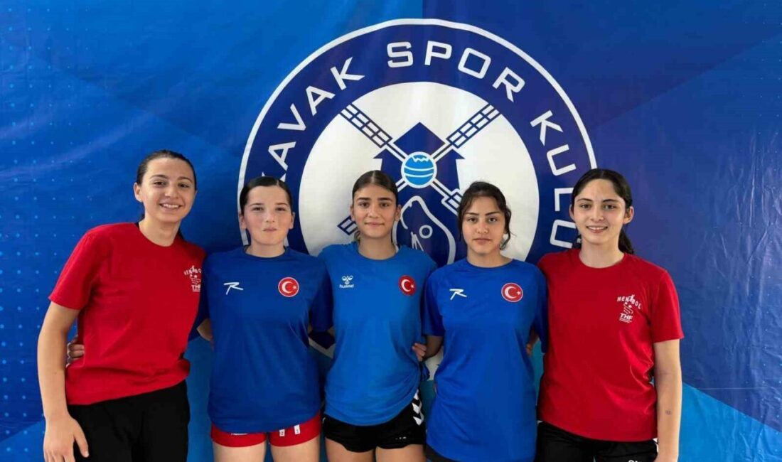 Armada Praxis Yalıkavakspor altyapısından yetişen 5 sporcu ile 1 antrenör;