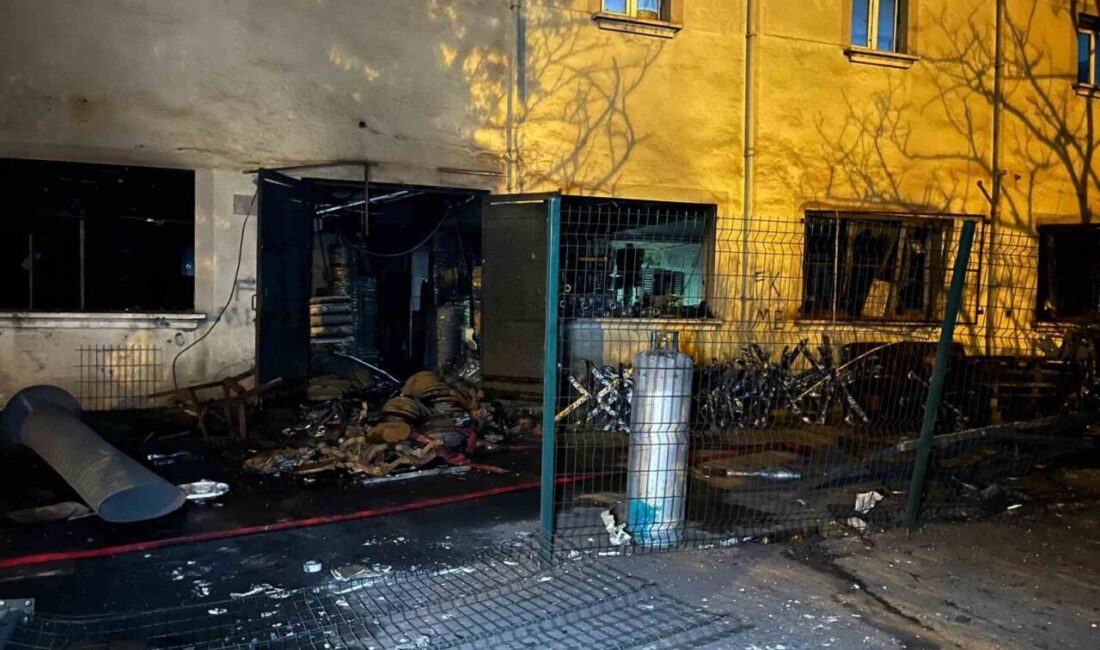 İstanbul Arnavutköy’de metal fabrikasının imalat bölümünde bulunan sanayi tipi tüpte