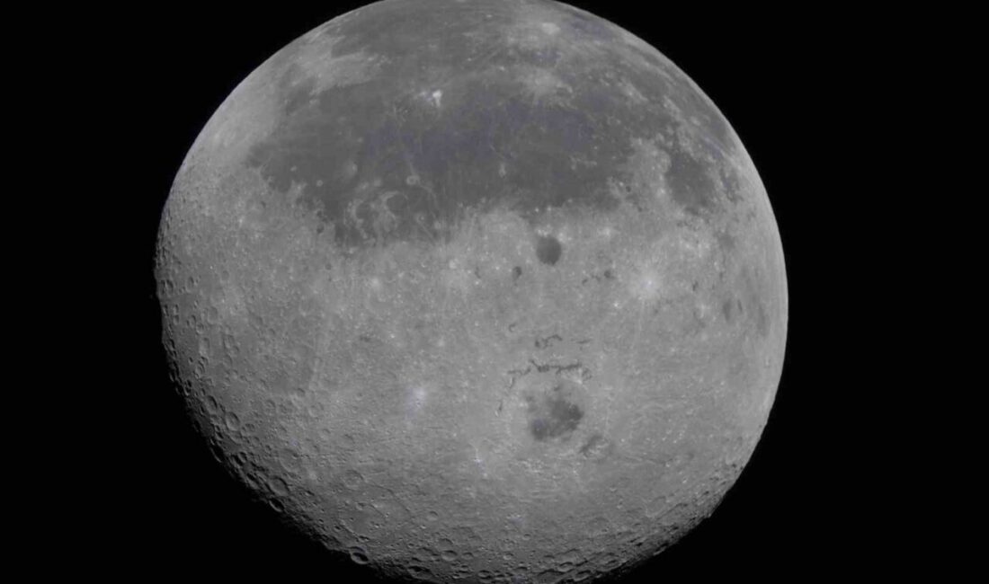 NASA’nın 1972’den bu yana Ay’ın çevresine gerçekleştirdiği ilk insanlı yolculuk