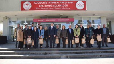 Samsun’un Atakum Belediyesi organizasyonuyla mahalle muhtarları, Karadeniz Tarımsal Araştırma Enstitüsü’nü(KTAE)