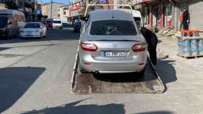 Avcılar’da küçük çocuğa çarptıktan sonra kaçarken park halindeki araçlara çarpan