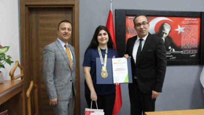 Aydın Lisesi öğrencisi Rengin Yaralı, uluslararası matematik arenasında elde ettiği