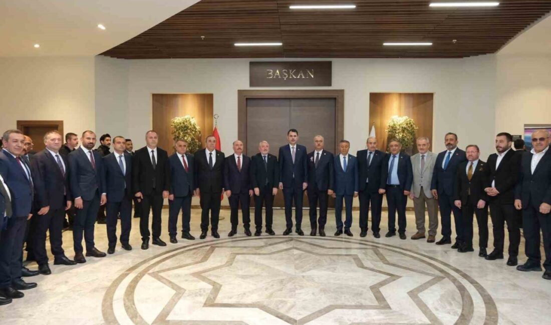 Çorum Belediyesi’ni ziyaret eden Çevre, Şehircilik ve İklim Değişikliği Bakanı