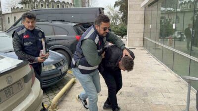 Samsun’un Atakum ilçesinde sokak ortasında yaşanan kapkaç olayının şüphelisi çıkarıldığı