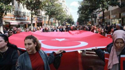 Balıkesir’de “8 Nisan Dünya Romanlar Günü” etkinliklerle kutlandı. Balıkesir Valiliği