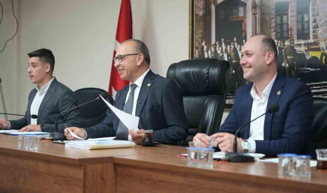 Turgutlu Belediye Başkanı Çetin Akın, nisan ayı meclis toplantısında ilçede