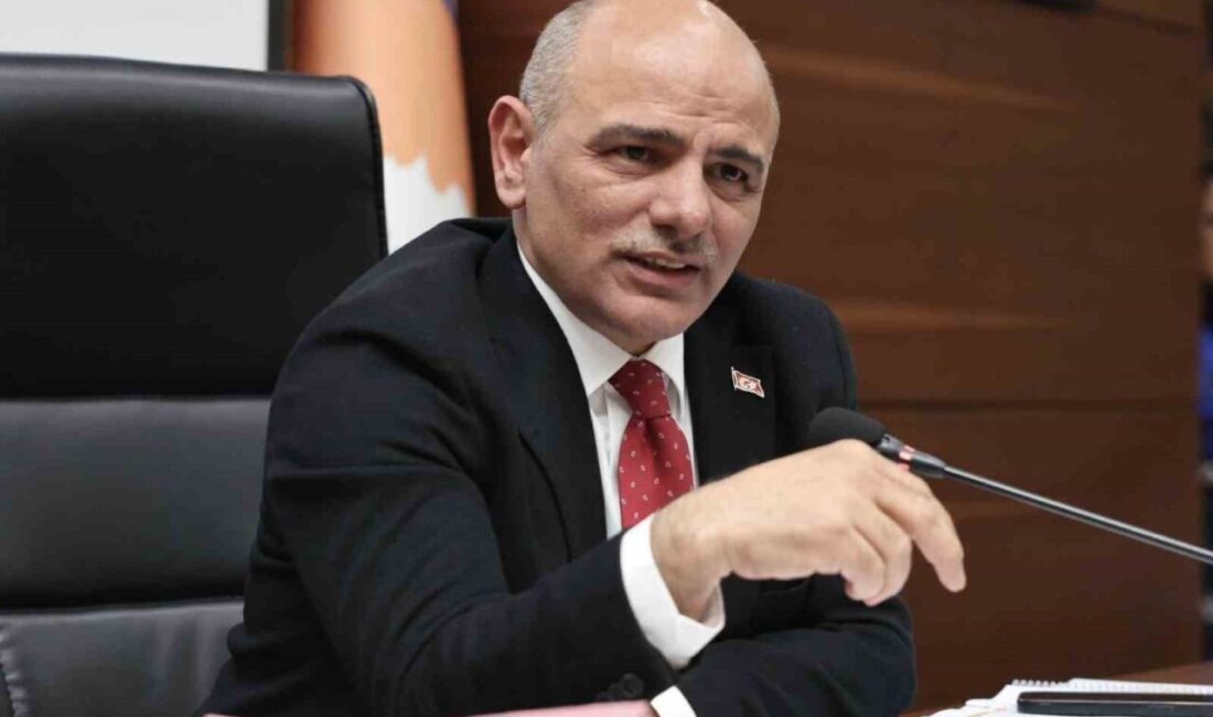 Körfez Belediye Başkanı Şener Söğüt, “2 bin 450 liraya çikolata