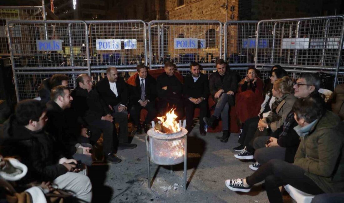 İzmir Büyükşehir Belediyesi’nce ’Meslek Fabrikası’ olarak kullanılan binanın mülkiyetinin Vakıflar