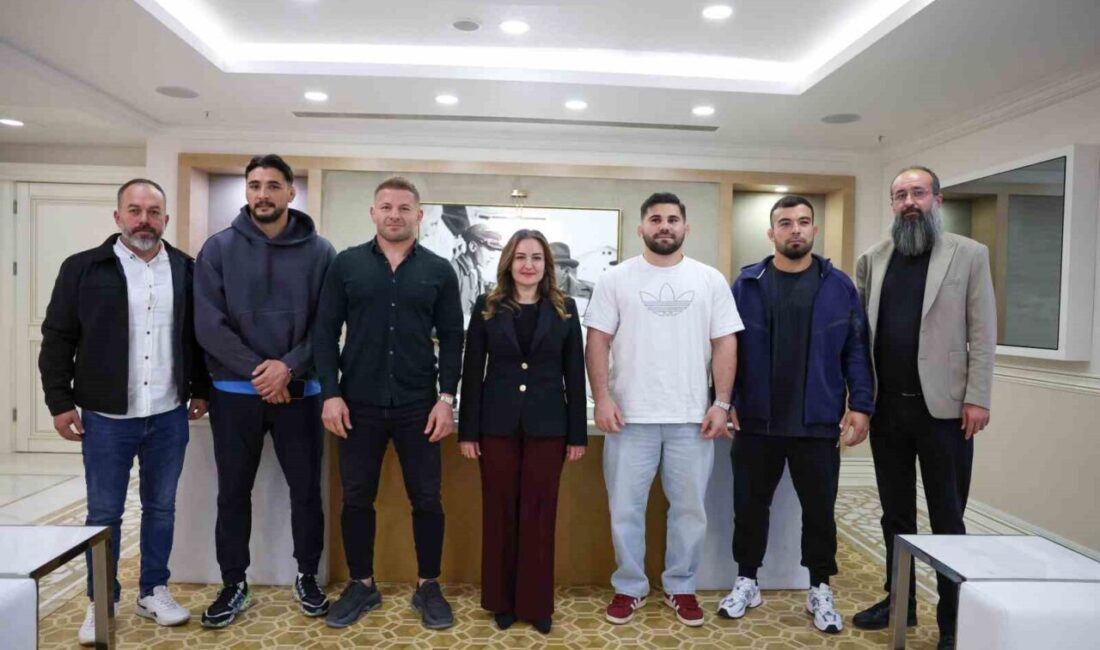 Antalya Büyükşehir Belediyesi Spor Kulübü Başkanı Utkan Hasan Eminoğlu, Baş