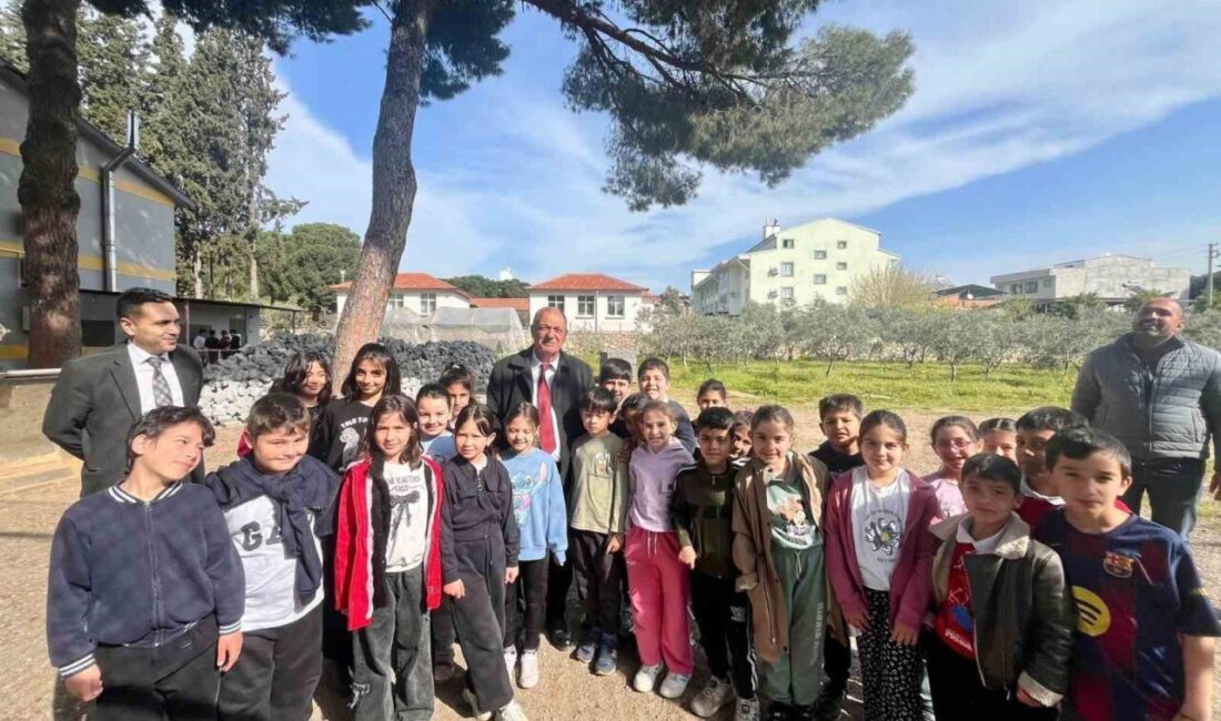 Sultanhisar Belediye Başkanı Osman Yıldırımkaya, okulların ihtiyaçlarını karşılarken, en büyük